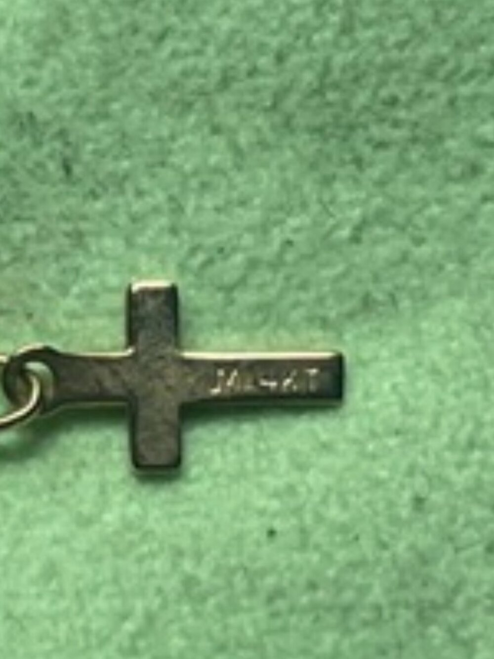 EUC 14K Yellow Gold Diamond Cut Cross Necklace – 14” Child Length - Picture 5 of 5